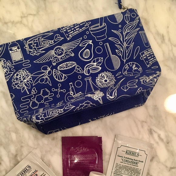 Kiehl’s Printed Canvas Travel pouch with 5 samples - Picture 8 of 10